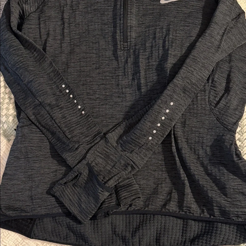Women’s Nike gray quarter zip pullover